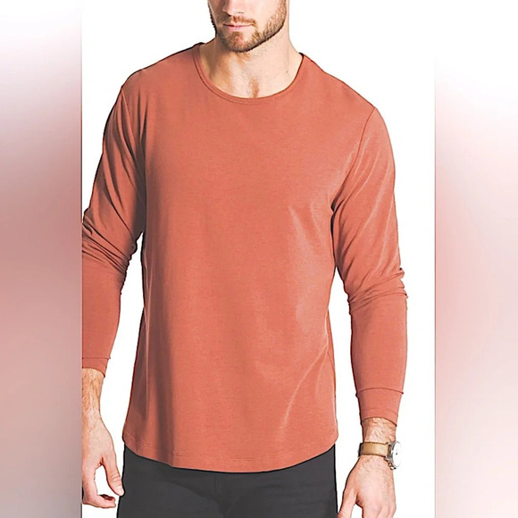 NWOT Cuts AO Long Sleeve Curve Hem Tee - Picture 9 of 11